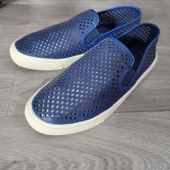 Tory Burch Shoes - Tory Burch Blue Shoes Slip On 7.5  Jesse Round Toe Perforated Casual Quality